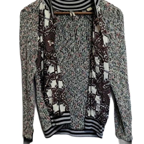 BKE Button-Up Multi-Pattern Sweater Jacket… - Picture 5 of 10